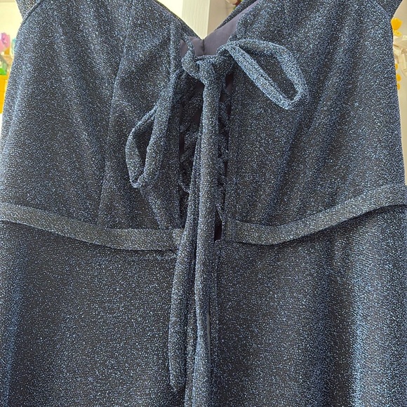 Grad/Prom Dress - Picture 6 of 9